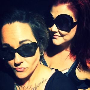 Meet your Posher, Dee